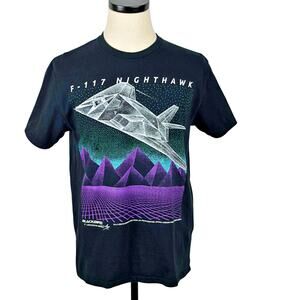 F-117 Nighthawk Blackbird Graphic Print T Shirt Made In USA Lockheed MEDIUM